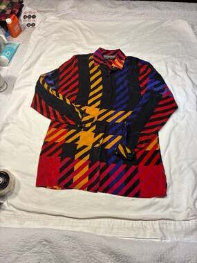 Vintage Linda Allard Ellen Tracy 100% Silk Geometric Abstract Print Button Up Sh